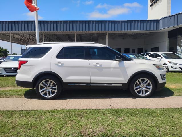 2017 Ford Explorer XLT FWD