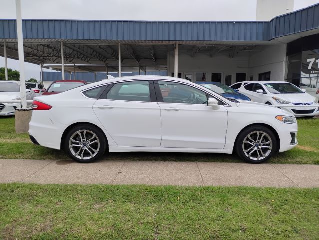 2019 Ford Fusion SEL