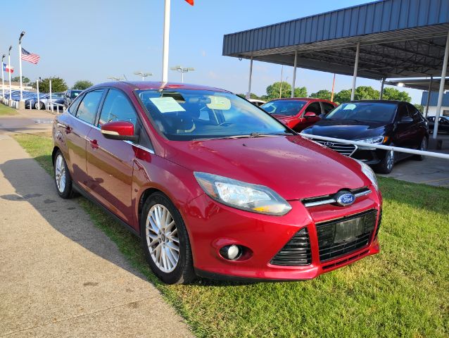 2014 Ford Focus Titanium Sedan