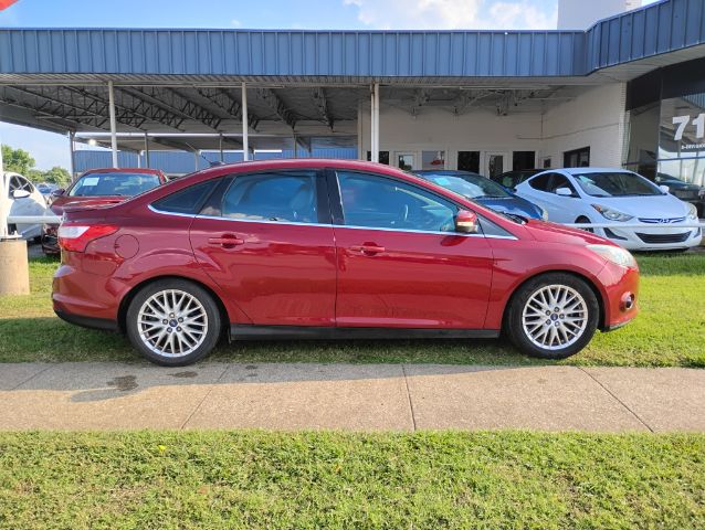 2014 Ford Focus Titanium Sedan