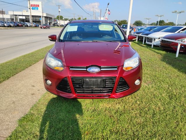 2014 Ford Focus Titanium Sedan