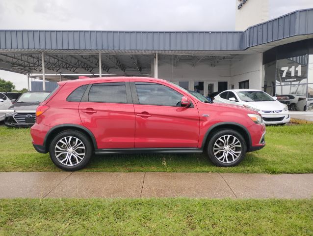 2018 Mitsubishi Outlander Sport FWD 4D SUV 2.0L ES