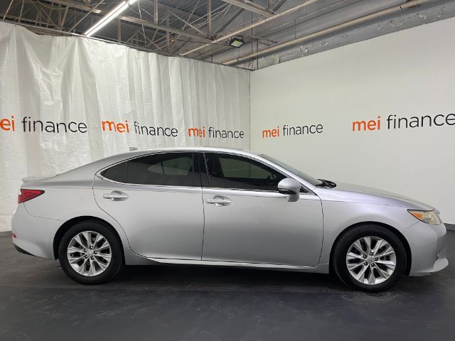 2015 Lexus ES 350 Crafted Line