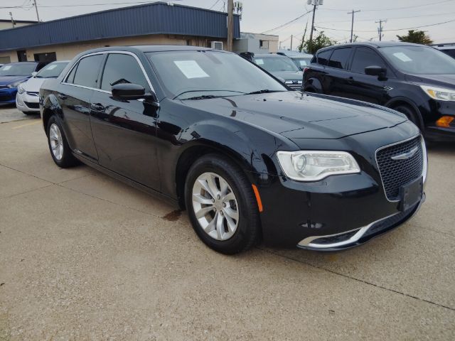 2018 Chrysler 300 Touring