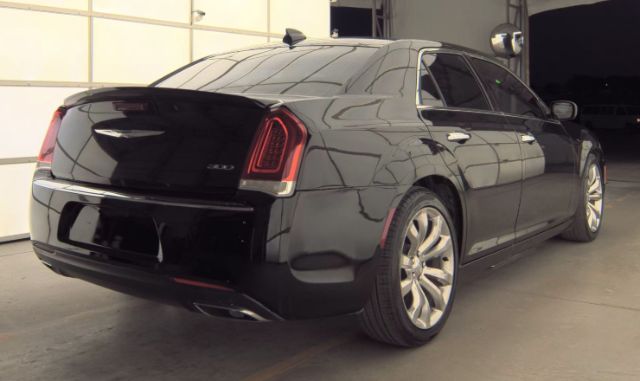 2018 Chrysler 300 Limited