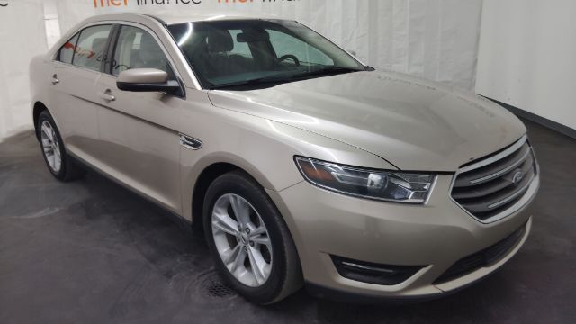 2017 Ford Taurus SEL