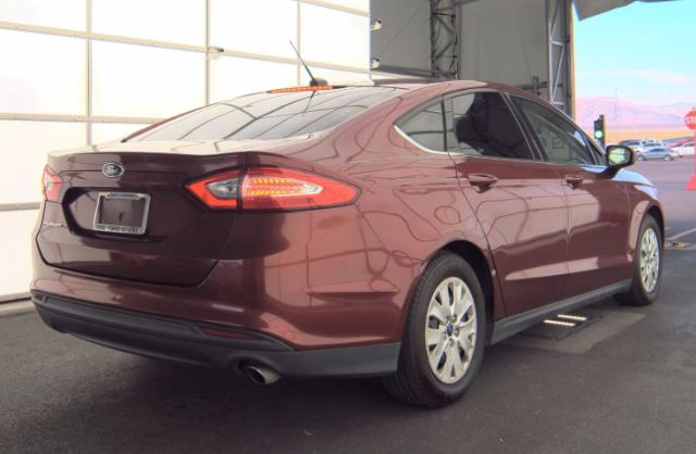 2014 Ford Fusion S