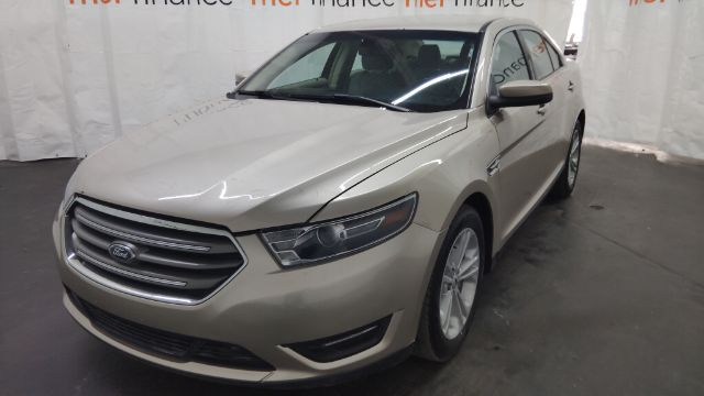 2017 Ford Taurus SEL