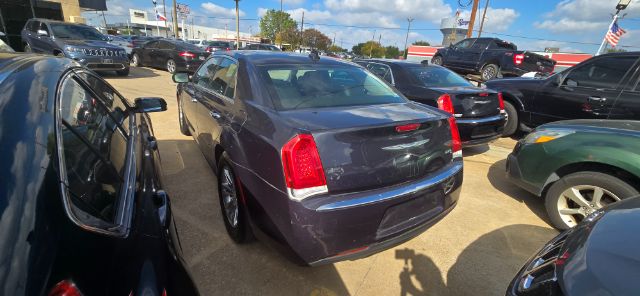 2017 Chrysler 300 C RWD