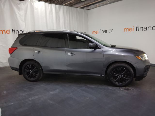 2019 Nissan Pathfinder S