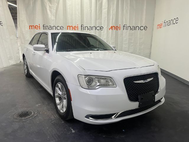 2019 Chrysler 300 Touring