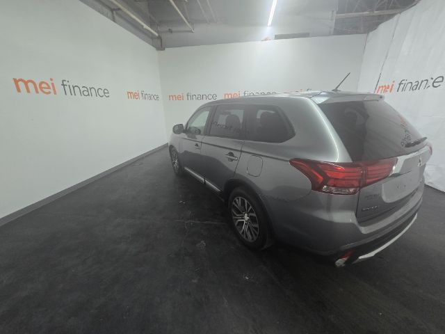 2016 Mitsubishi Outlander ES