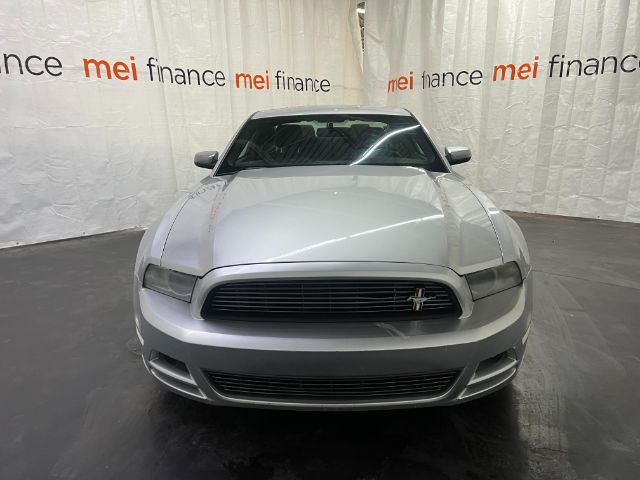 2013 Ford Mustang V6 Coupe