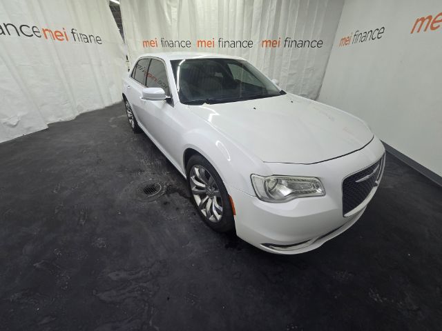 2017 Chrysler 300 Limited RWD