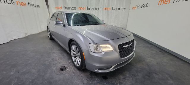 2017 Chrysler 300C 2WD V6 4D SEDAN
