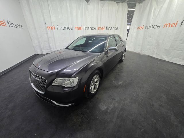 2018 Chrysler 300 Touring