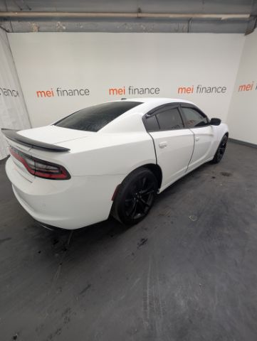 2018 Dodge Charger SXT RWD