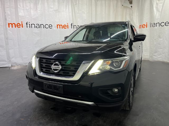 2017 Nissan Pathfinder SL