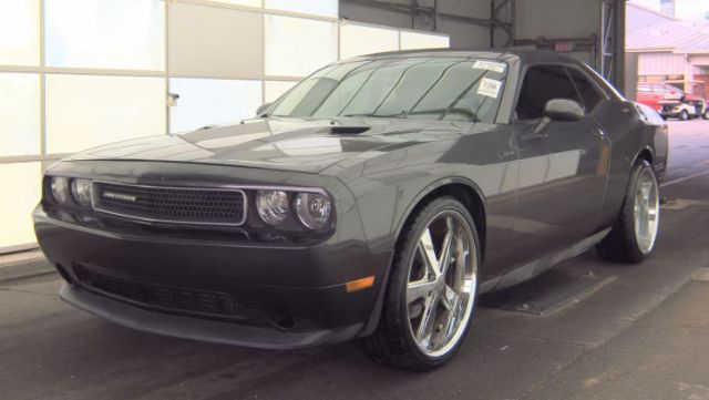 2013 Dodge Challenger SXT