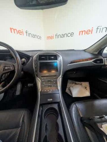 2014 Lincoln MKZ BASE