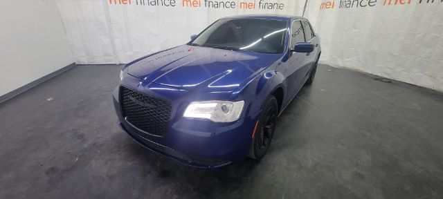 2018 Chrysler 300 Touring