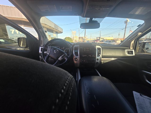 2019 Nissan Titan SV Crew Cab 2WD