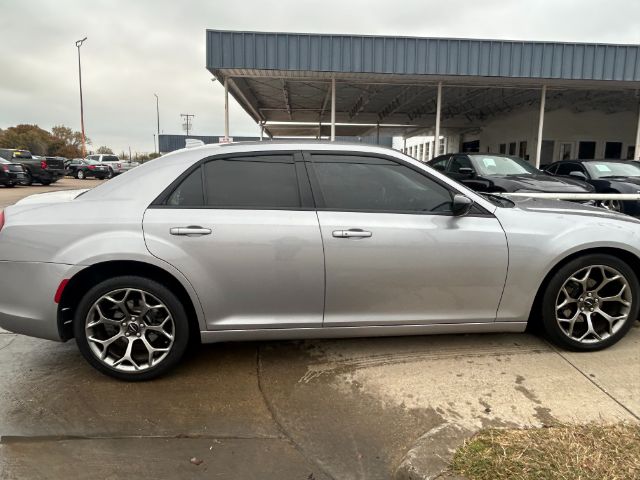 2018 Chrysler 300 Touring