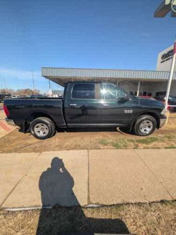 2016 RAM 1500 SLT Crew Cab SWB 4WD