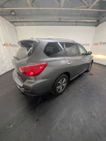 2019 Nissan Pathfinder SV