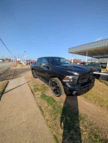 2021 RAM 1500 CLASSIC Crew Cab 4WD