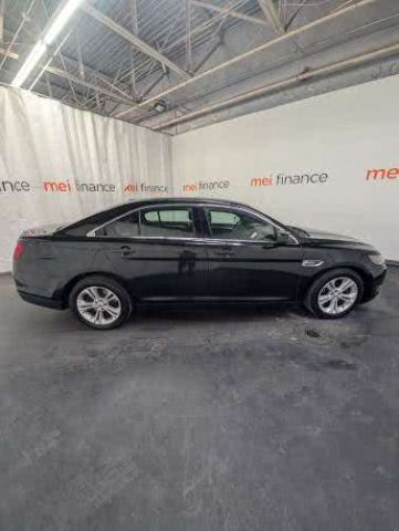 2017 Ford Taurus SEL