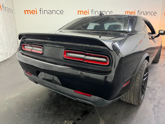 2015 Dodge Challenger SXT Plus