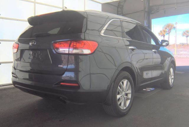 2017 Kia Sorento 2.4L LX