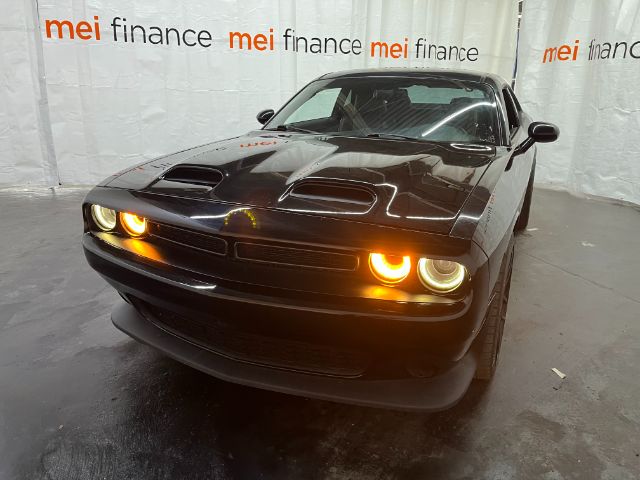 2015 Dodge Challenger SXT Plus