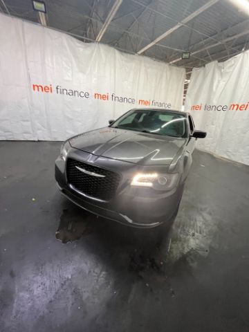 2019 Chrysler 300 Touring