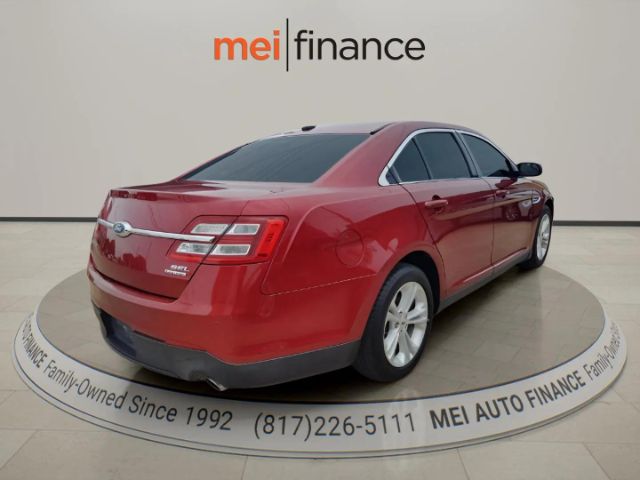 2018 Ford Taurus SEL