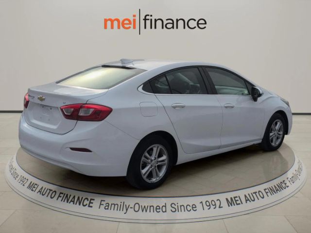 2017 Chevrolet Cruze LT Auto