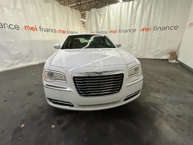 2014 Chrysler 300 2WD V6 4D SEDAN