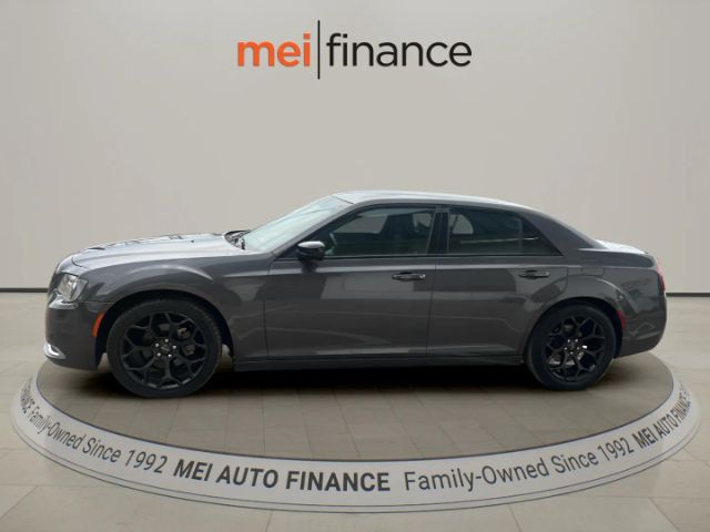 2019 Chrysler 300 Touring