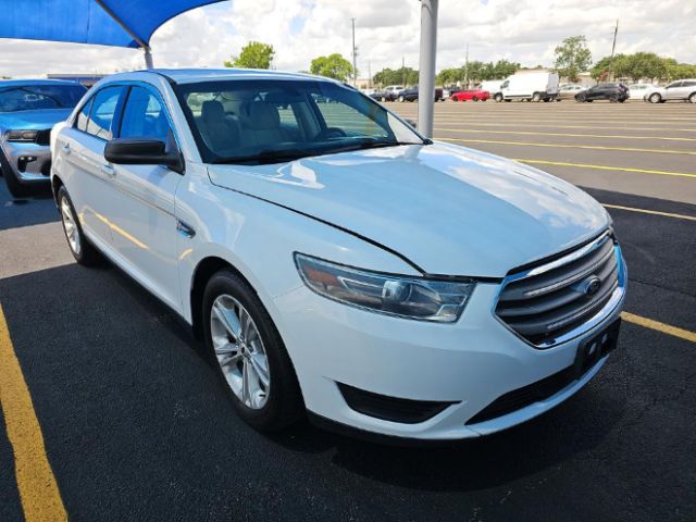 2016 Ford Taurus SE