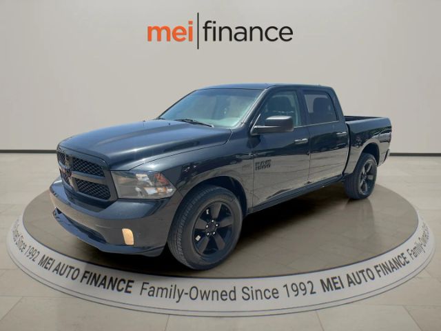 2017 RAM 1500 EXPRESS Crew Cab 4WD