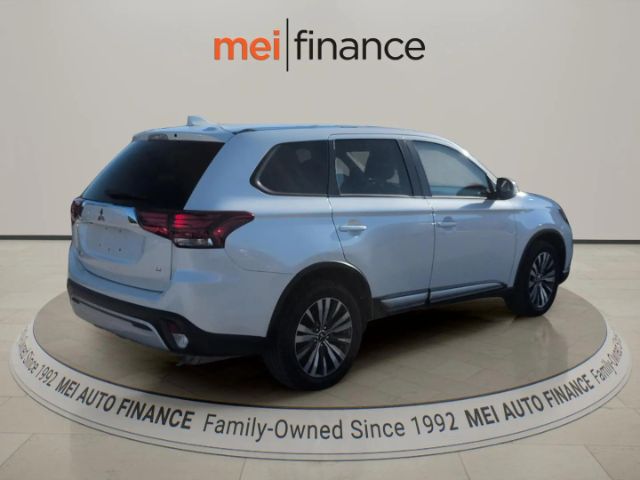 2020 Mitsubishi Outlander 4WD 4C 4D SUV SE