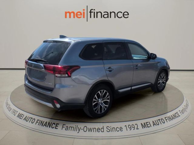 2018 Mitsubishi Outlander ES