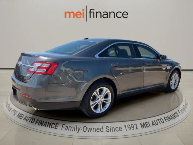 2018 Ford Taurus SEL