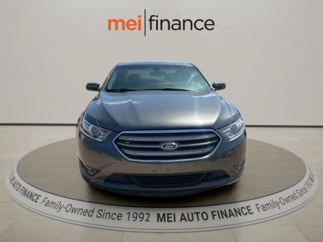 2018 Ford Taurus SEL
