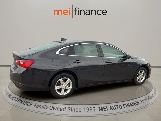 2022 Chevrolet Malibu FWD LS