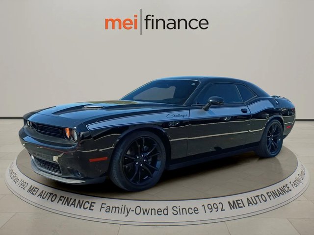 2016 Dodge Challenger SXT Plus