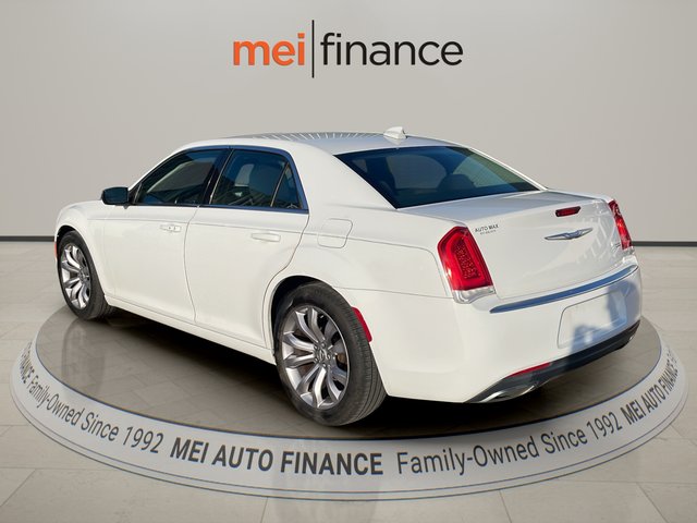 2018 Chrysler 300 Touring