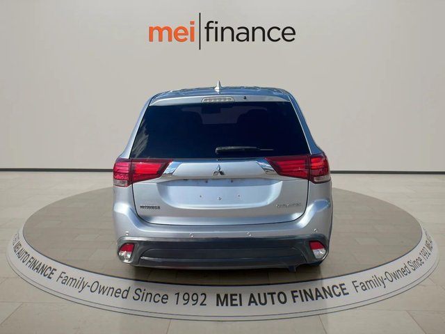 2017 Mitsubishi Outlander ES