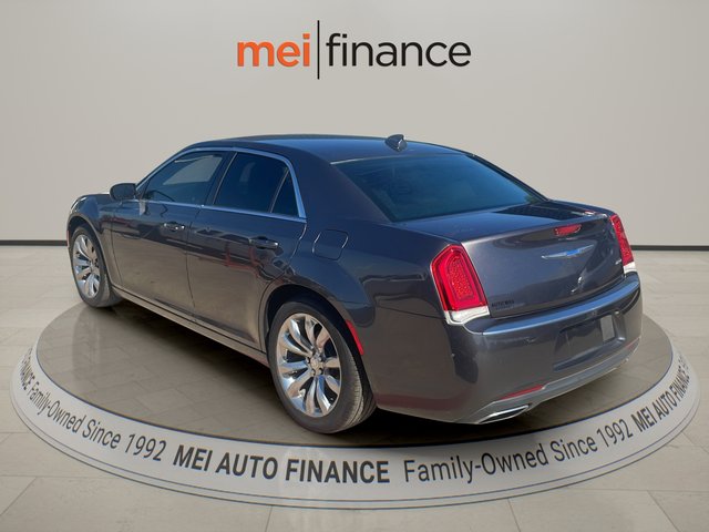 2018 Chrysler 300 Touring
